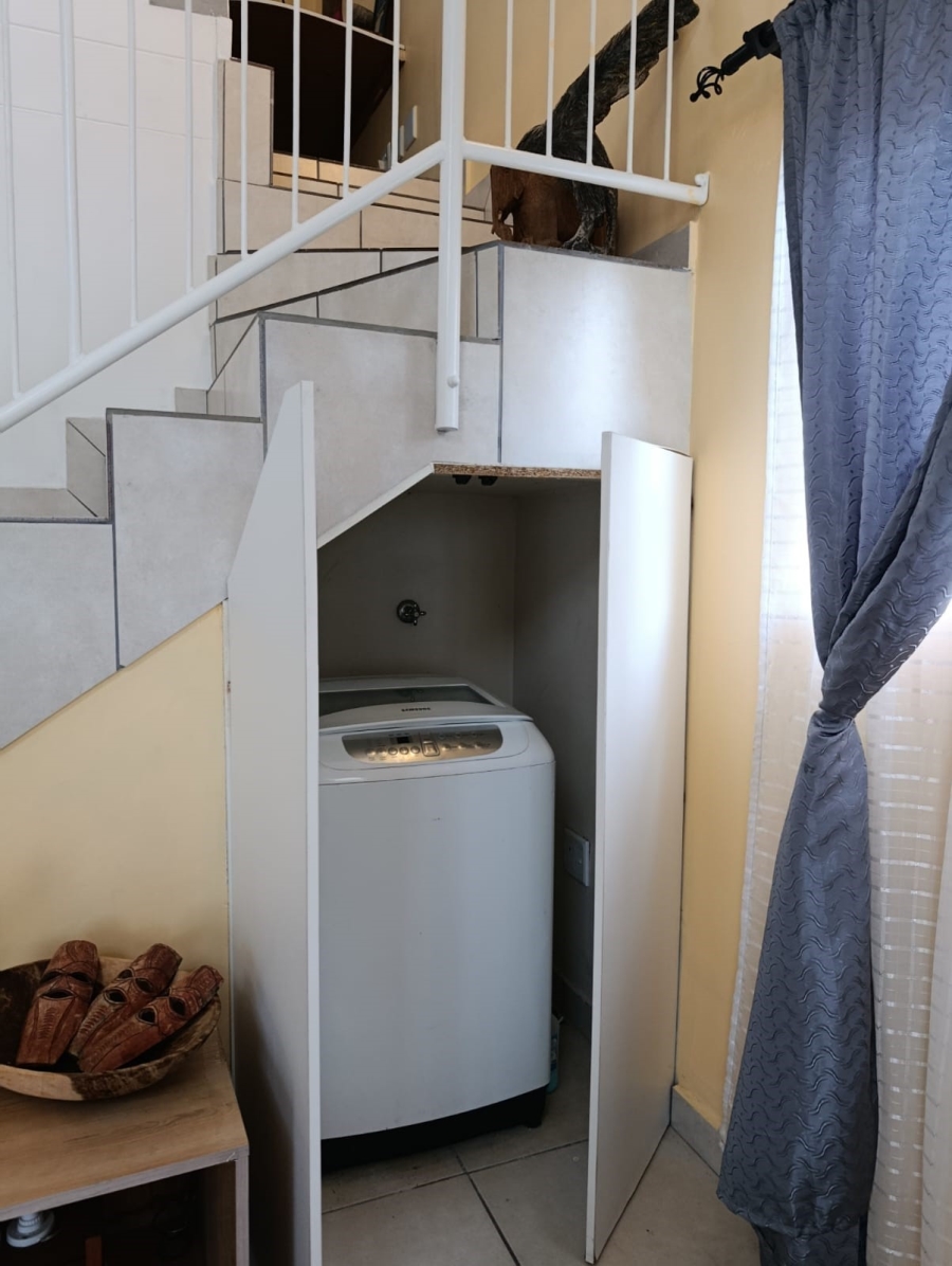 2 Bedroom Property for Sale in Muizenberg Western Cape